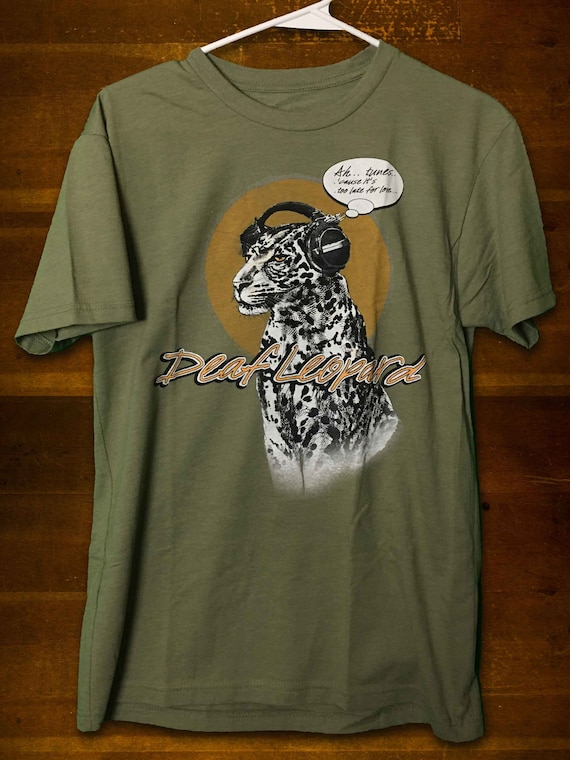入荷now 安全 Def Cats Big Print, Leopard T-shirt, Leopard Tshirt, Leppard ミュージシャン