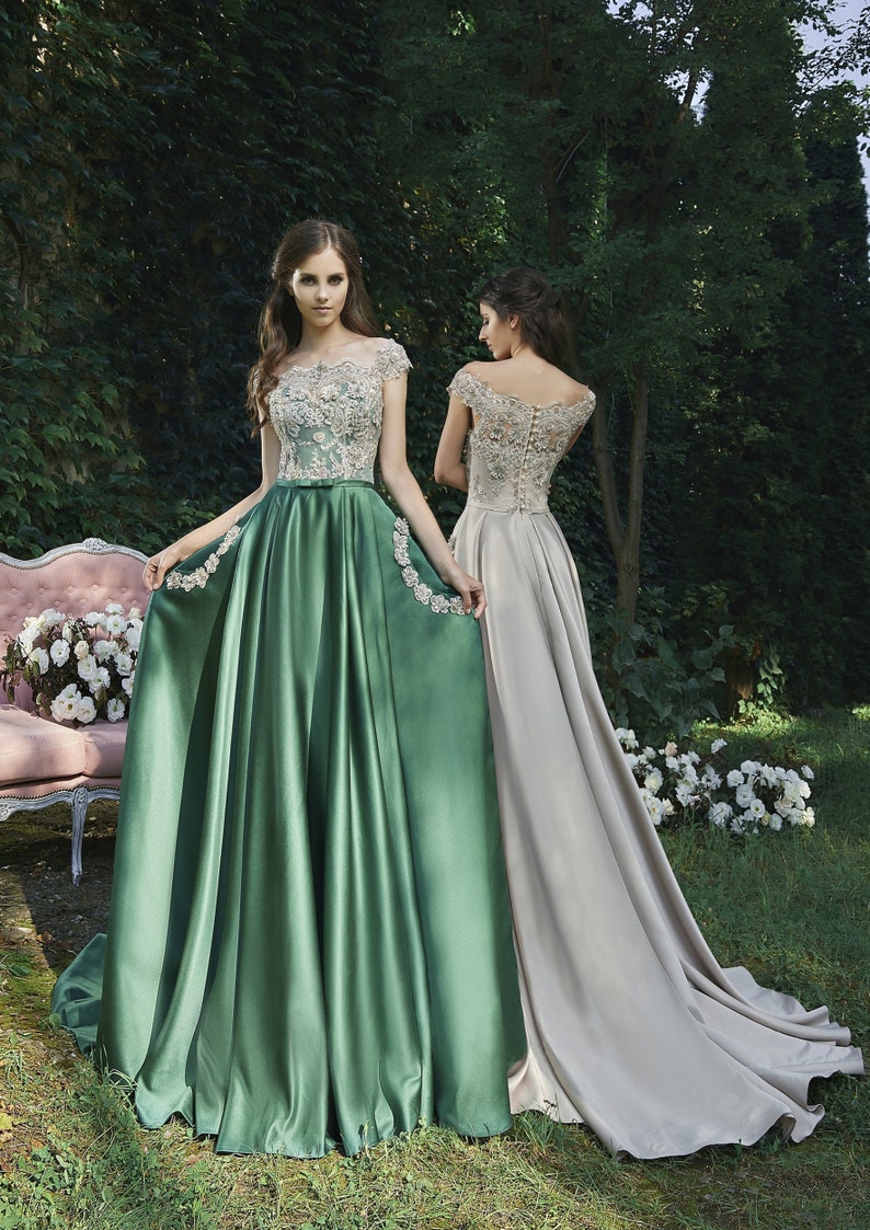 Elegant Formal Emerald Satin Full Skirt Evening Dress with image 0