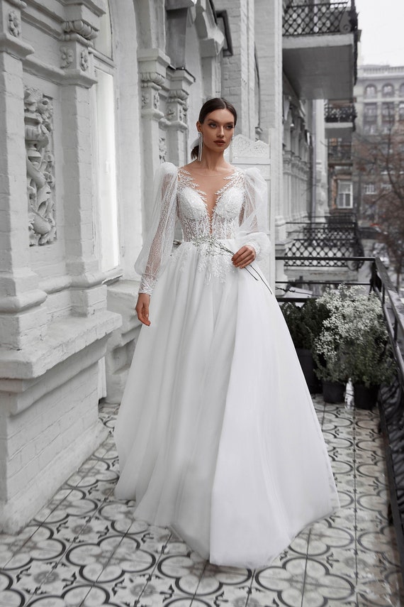 Romantic Corset Wedding Dress, Sweat Heart Neckline, Long Bishop Sleeves  Wedding Dress, A-line Bridal Gown, Cathedral Wedding Dress -  Norway