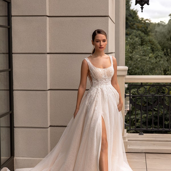 Schlitz Hochzeitskleid, Spitzenhochzeitskleid, Tüllhochzeitskleid, elegantes Hochzeitskleid, Brautkleid, Brautkleid, Hochzeitskleid Trends