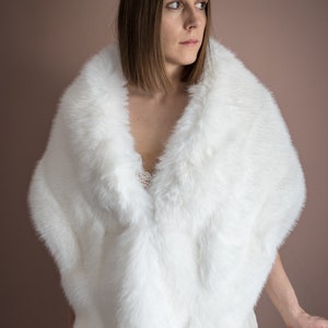 White Faux Fur Bridal Shwal , Winter Wedding Fur Stole Wrap, Winter Wedding Shawl, Faux Fur Shawi, Bridal Coverup image 3