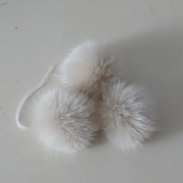 Angora rabbit, fake fur, 5-6CM,( Beige) Very soft, short hair, great for a children's hat, high quality.