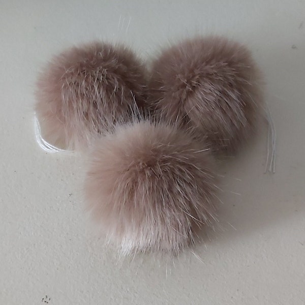 Angora rabbit, fake fur, 5-6CM,( Brown ) Very soft, short hair, great for a children's hat, high quality.