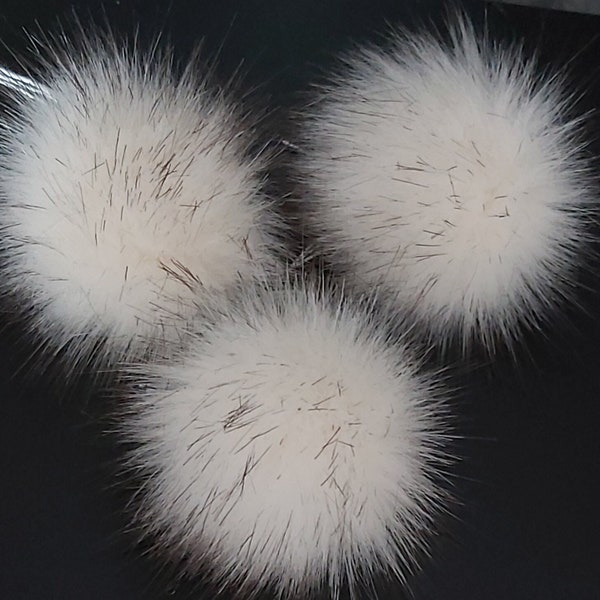 Angora rabbit, fake fur, 5-6CM,( Crem) Very soft, short hair, great for a children's hat, high quality.