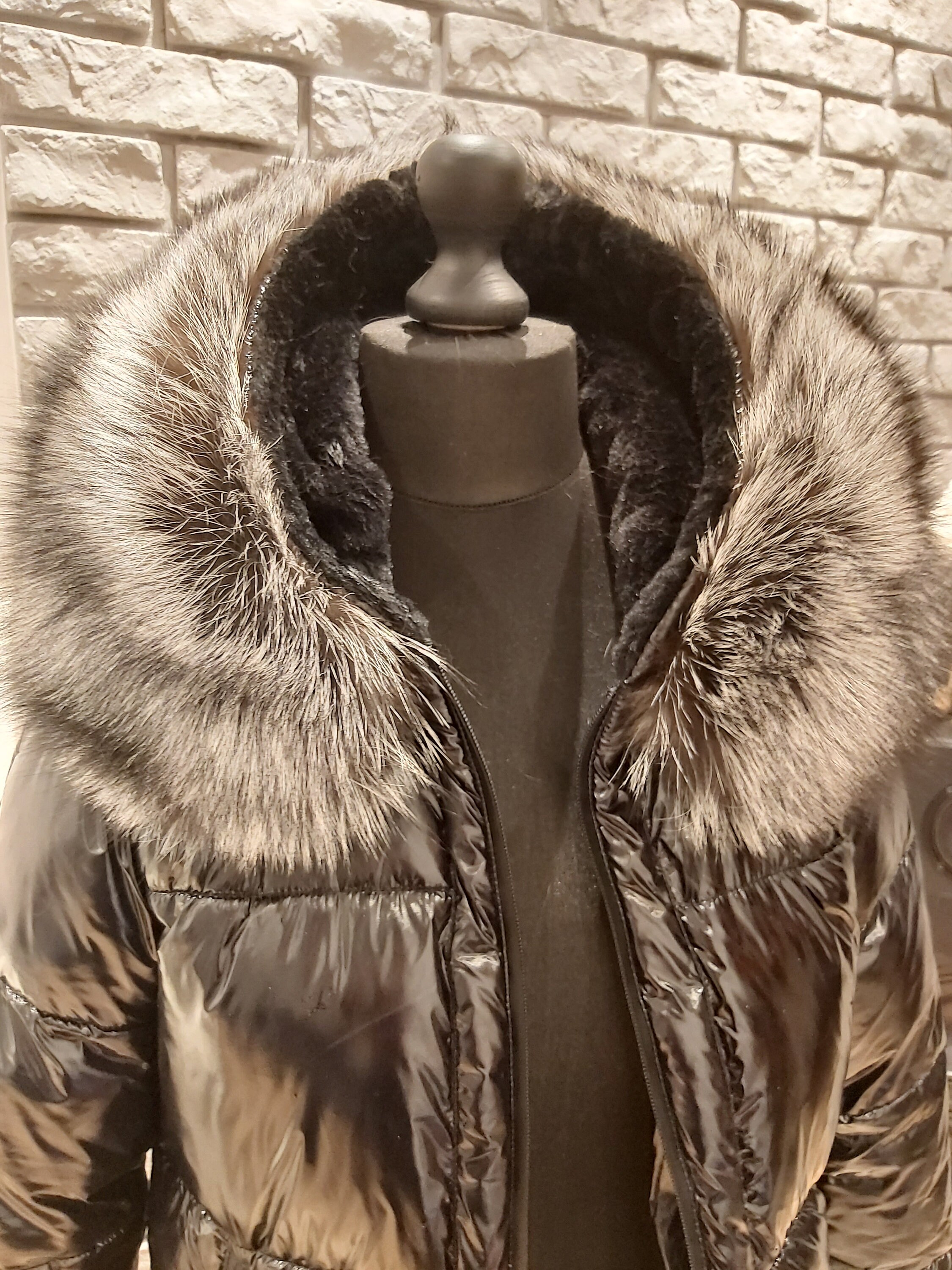 フェニックス  Hood Fox Fur By Order XL Real Silver Fox Fur Trim Hood, Large Fur Collar