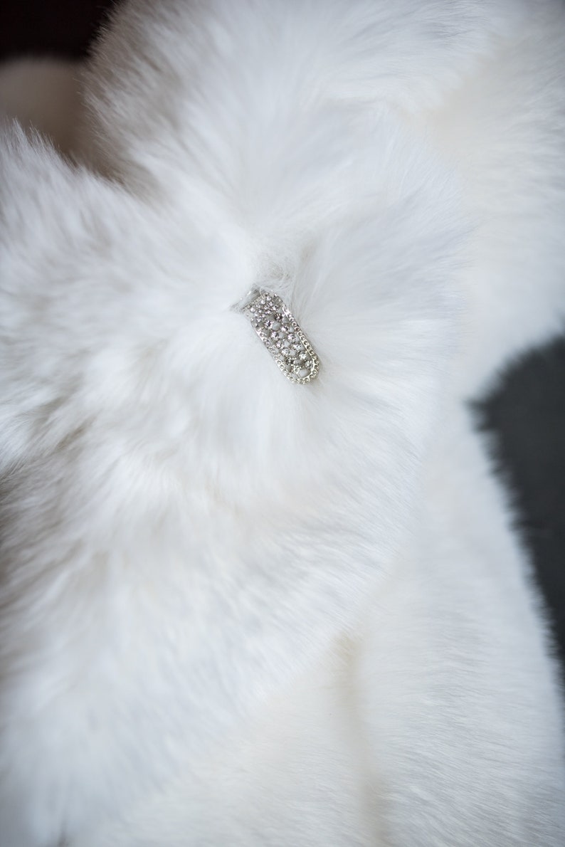 White Faux Fur Bridal Shwal , Winter Wedding Fur Stole Wrap, Winter Wedding Shawl, Faux Fur Shawi, Bridal Coverup image 7