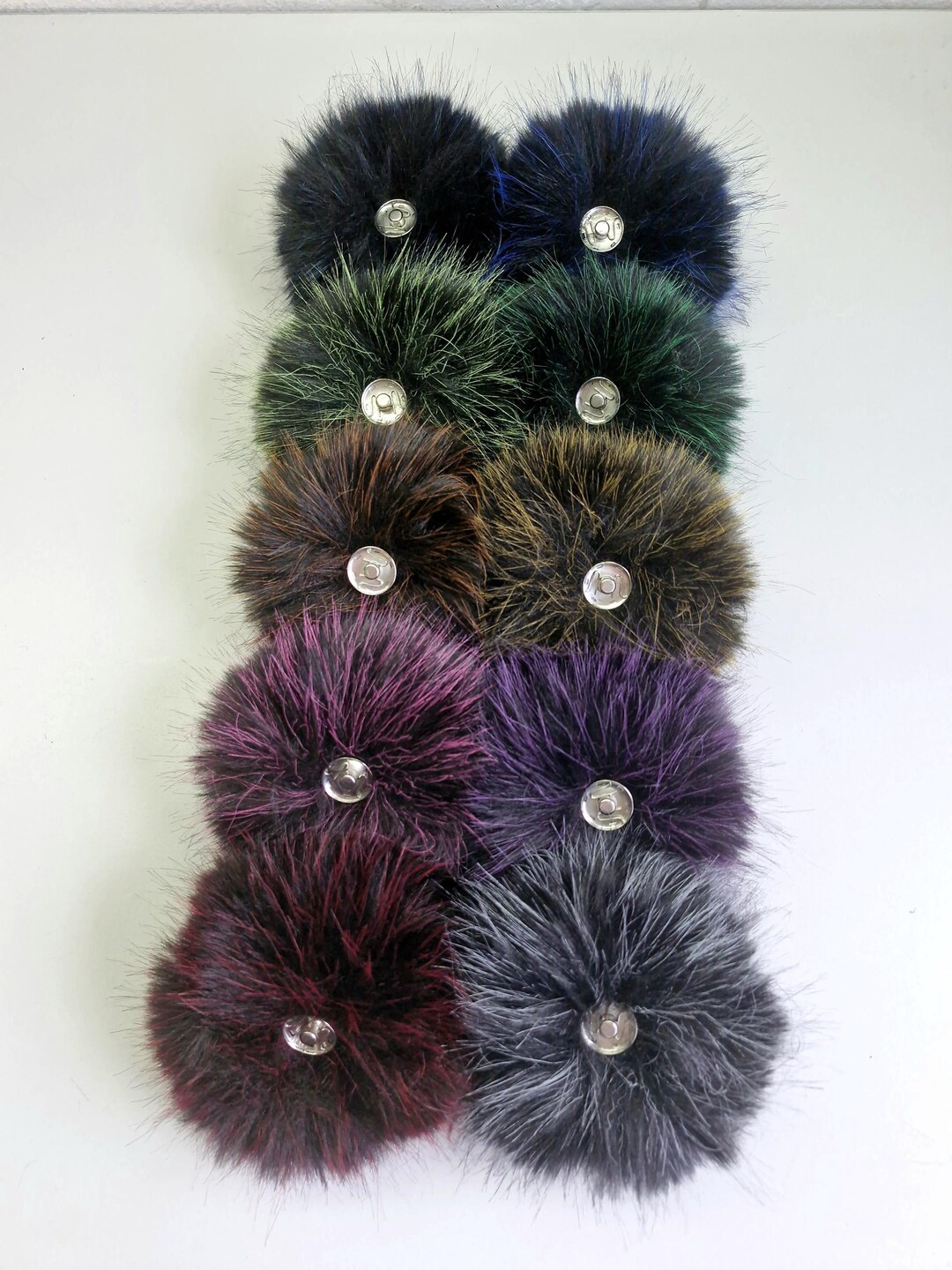 Faux Fur Pompom, Fastened With a Snap Fastener, for Caps, Scarves Size ...