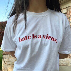 Hate is a Virus, Stop Asian Hate, AAPI Donation, Protect Asian Lives, Asian Lives Matter camiseta (Donaciones hechas por camisa)