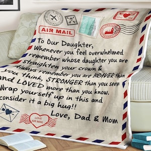 Manta con carta para nuestra hija, manta con nombre personalizada, manta familiar, mantas para niña, eres más valiente y más fuerte, te amo papá y mamá