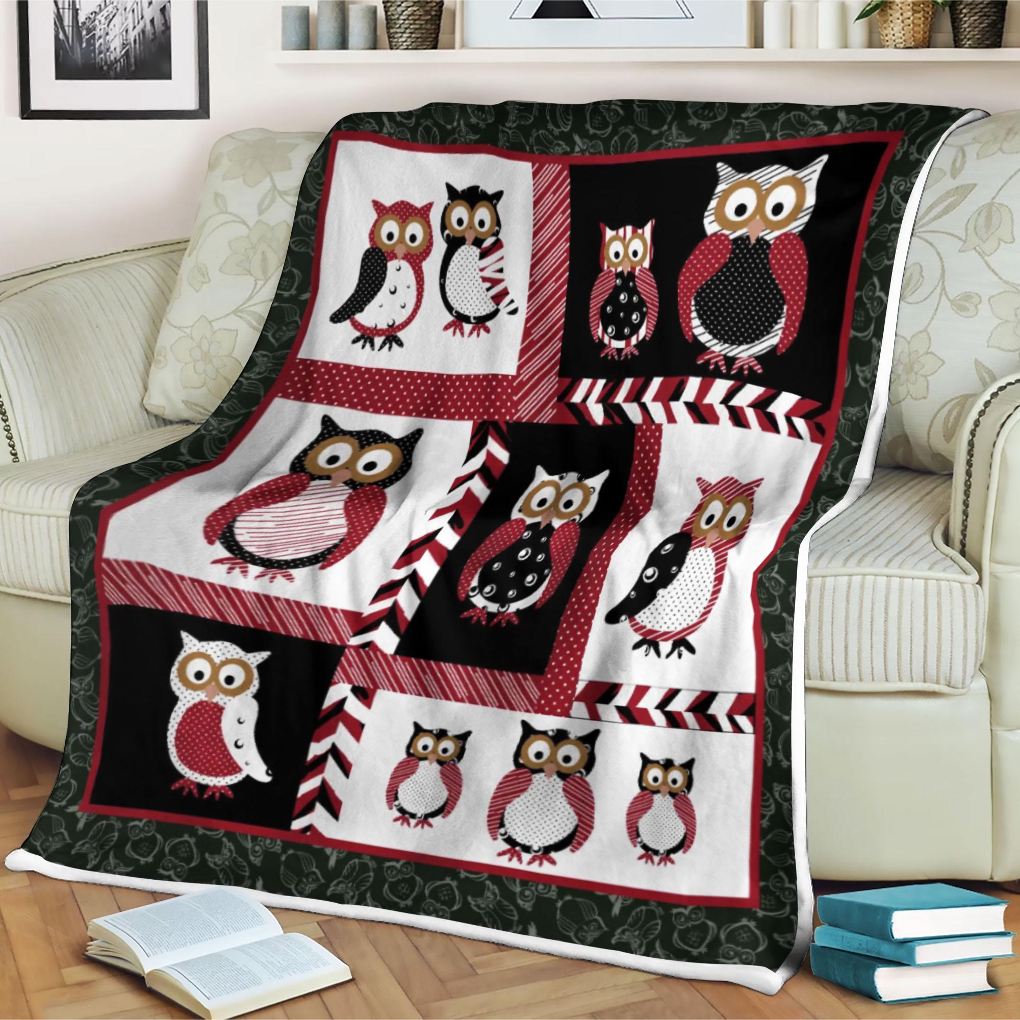 Owl Sherpa Blanket, Owl Christmas Blanket, Bird Blanket, Holiday Gift for Owl Lover, Animal Lover
