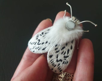 Textile Moth Pin Brooch Embroidered Butterfly Hyphantria