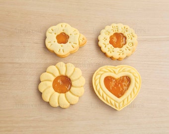 Set of 4 Flower Shaped Cookie Cutters, Heart, Spring Cookie Cutters Filled, Baby Shower, Birthday, Cupcake, Cake Decoration