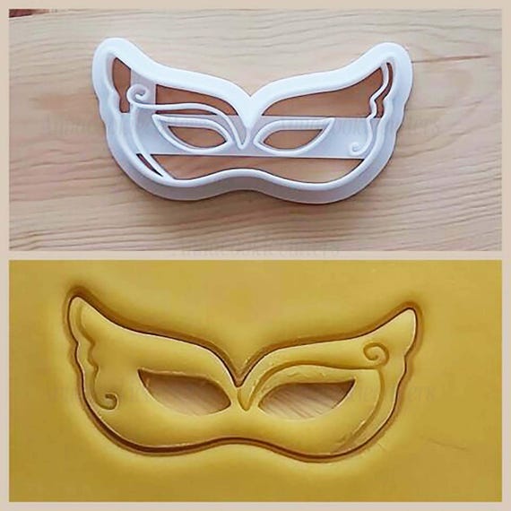Carnival Mask Cookie Cutter | Themed Cookie Cutter for Parties and Celebrations & Festive Decorations