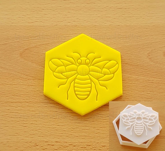 Bee Beehive Moulds for Biscuits Mold Honeybee Hexagon Honey Cookie Cutter 7 x 8 cm