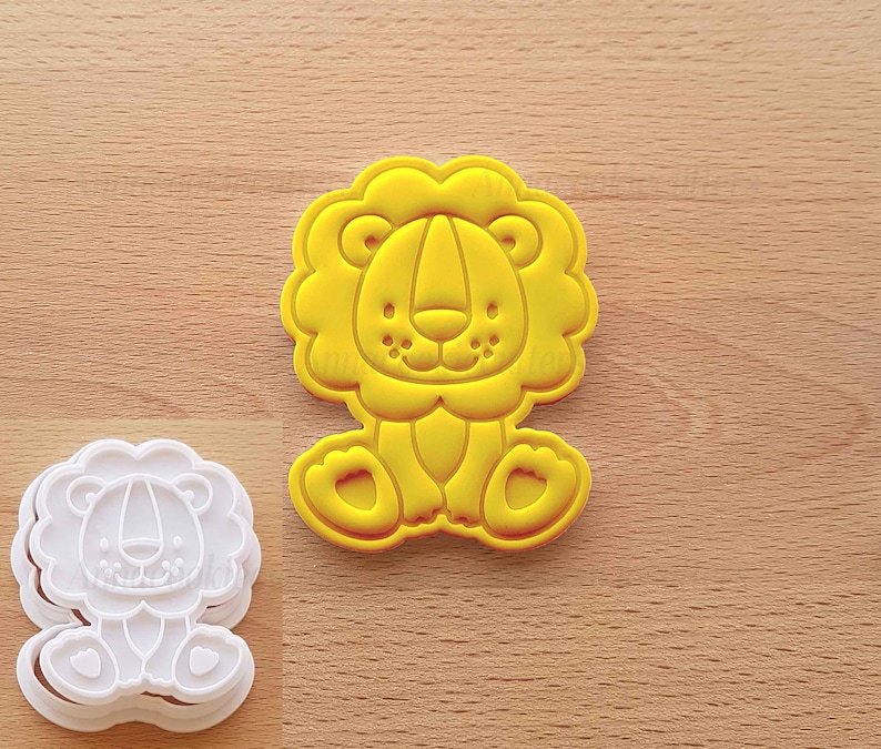 Lion Cookie Cutter | Jungle Animals | Safari Birthday Party Favors | Jungle Theme Cookie Cutter image 1