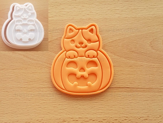 Halloween Pumpkin Cookie Cutter: Cat Cookie Stamp 7 x 8cm Perfect for Spooky Treats