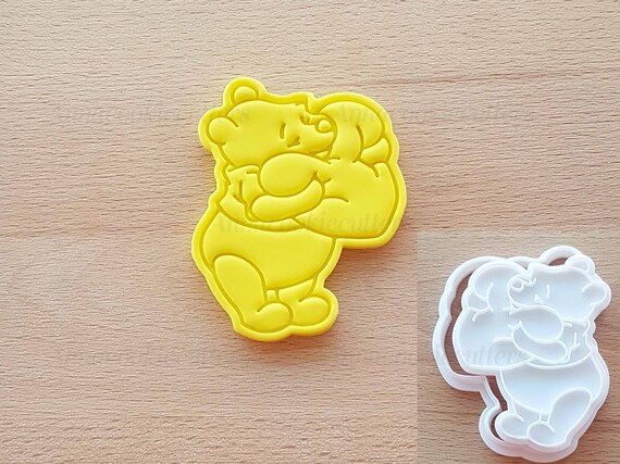 Teddy Bear Cute Bear With Heart Cookie Cutter Cookie Cutter Mold 7 x 8 cm