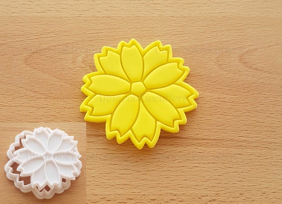 Chrysanthemum Cookie Cutter Cookie Cutter 7 cm