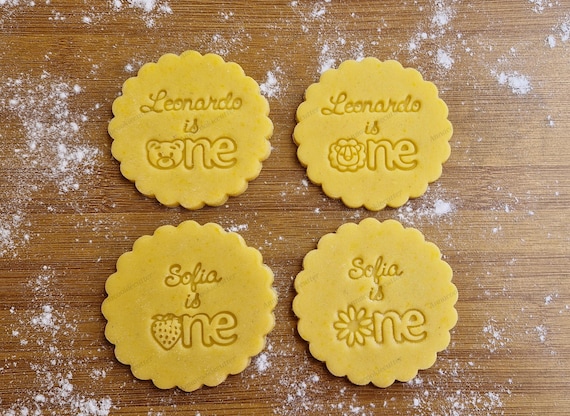 Personalized Cookie Cutter with Name | First Birthday Party | Baby Shower Lion Bear Strawberry Flower | Cake Decorations