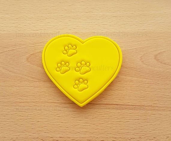 Heart With Paw Print Cookie Cutter Mold Cookie Cutter