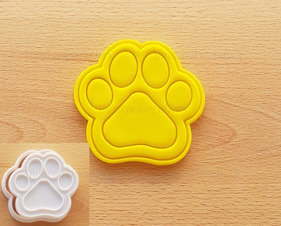 Dog Paw Print Realistic Dog Cookie Cutter