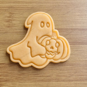 Ghost with Pumpkin Cookie Cutter Halloween Biscuit Cutter for Baking Spooky Ghost and Pumpkin Shape for Cookies Halloween Party Baking Tool