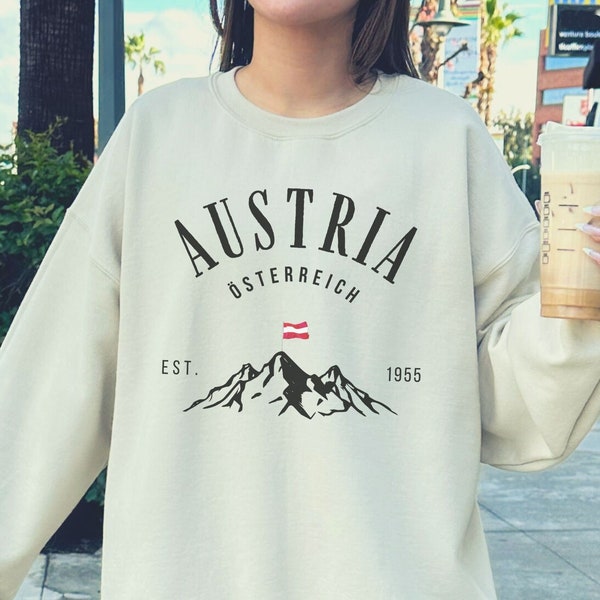 Austria Sweatshirt Osterreich Crewneck Austria Pullover Women Shirt Gift Vintage Sweater AT Flag Clothing Mountain Apparel Vienna Souvenir