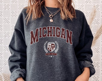 U of m shop women's sweatshirt