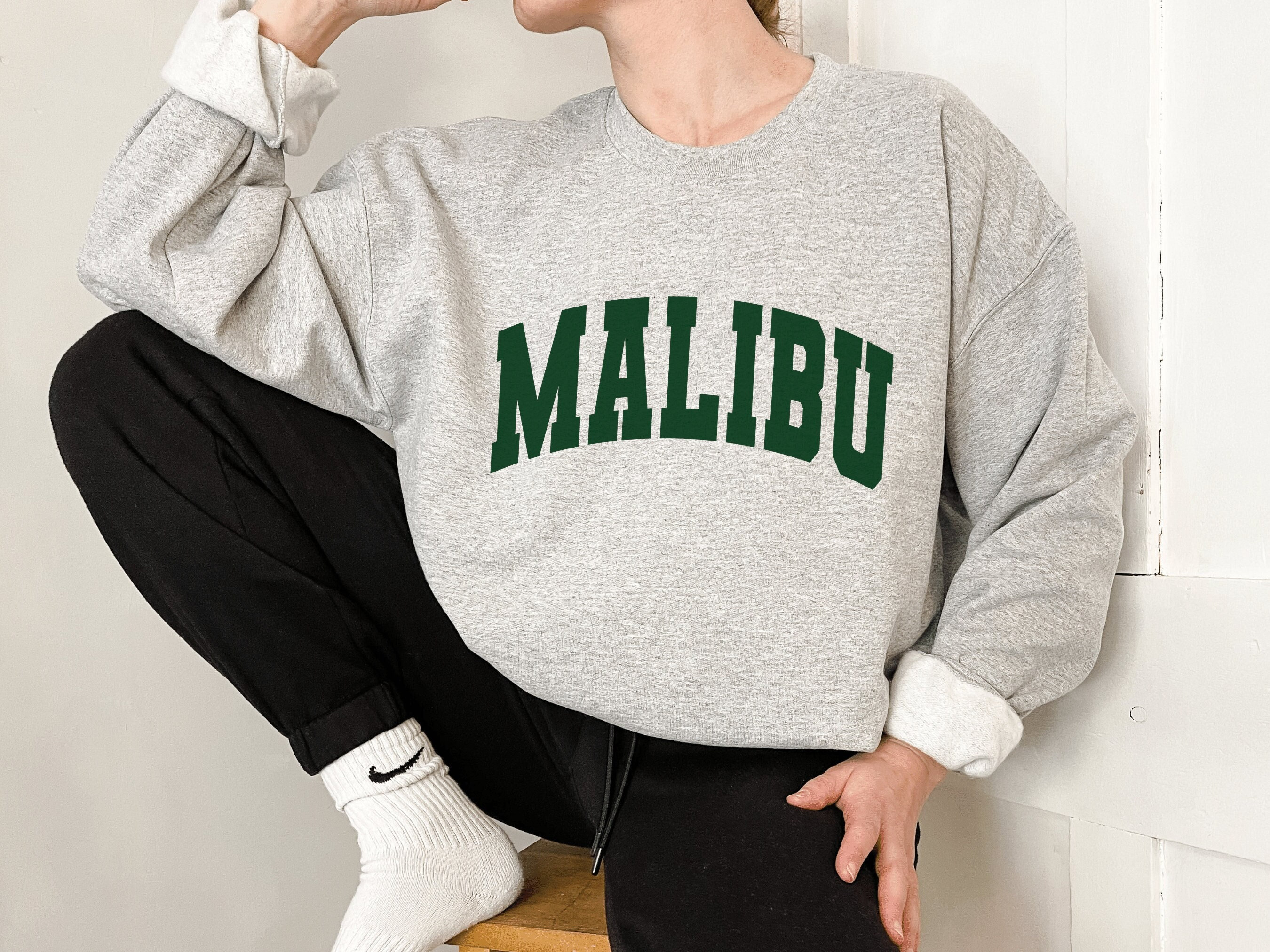 Malibu Sweatshirt Malibu Sweater Brandy Melville Inspired Malibu Crewneck  Trendy Malibu Varsity Shirt Aesthetic Malibu Pullover Top 