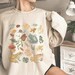 Cottagecore Frog Mushroom Sweatshirt, Boho Nature Goblincore Sweater, Alt Fairycore Aesthetic Pullover, Botanical Dark Academia Crewneck 