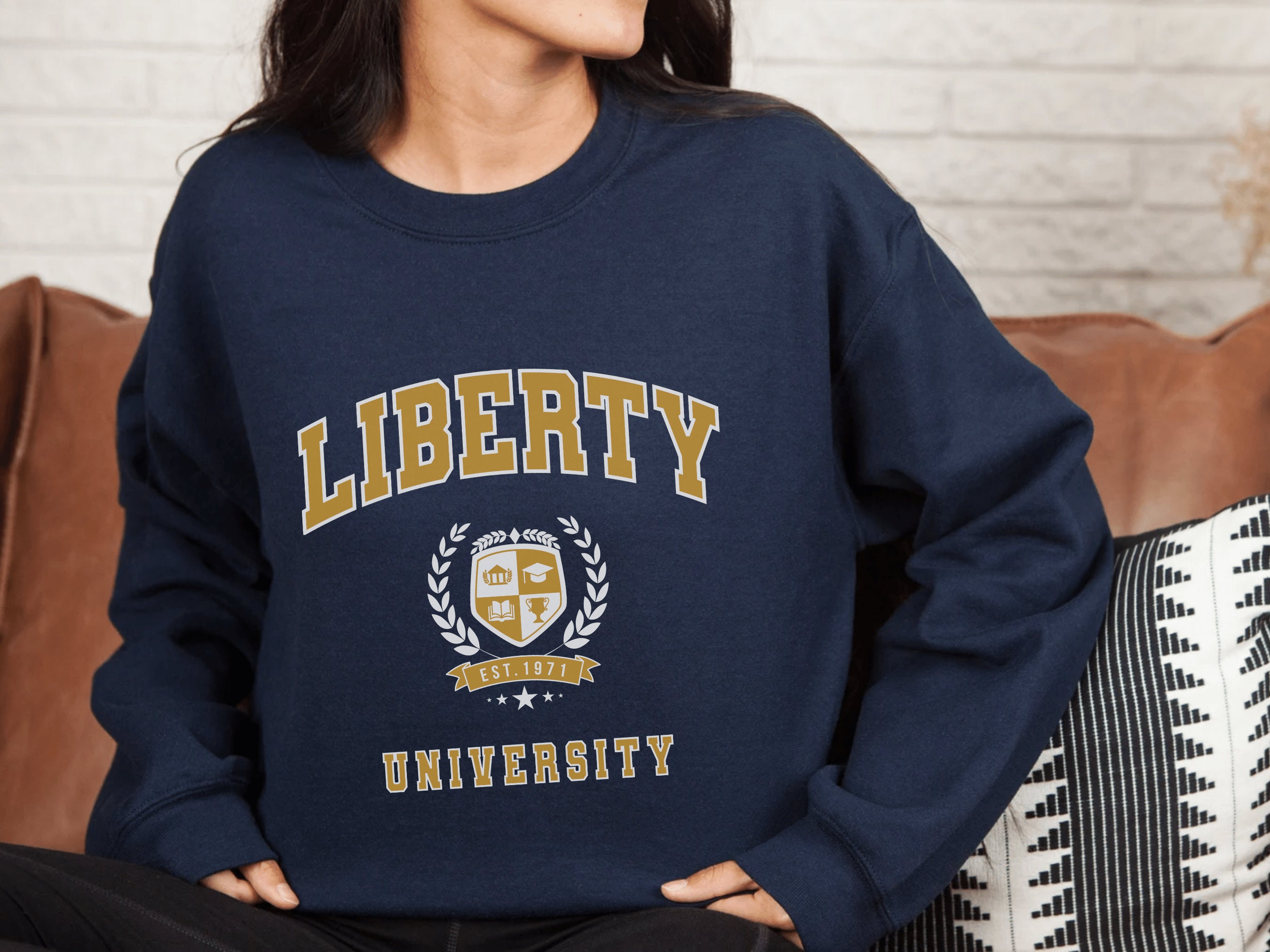 Finland Hoodie, Liberty Alumni Liberty Vintage - Shirt, Long Etsy Varsity Unisex Sweater, School Crewneck, University, College College Sleeve Sweatshirt,