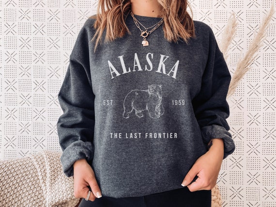 Alaska Sweatshirt, Alaska Sweater, Polar Bear Shirt, State Pullover, Alaska  Crewneck, Souvenir Gifts, Womens Jumper, Alaska Long Sleeve Top -   Canada