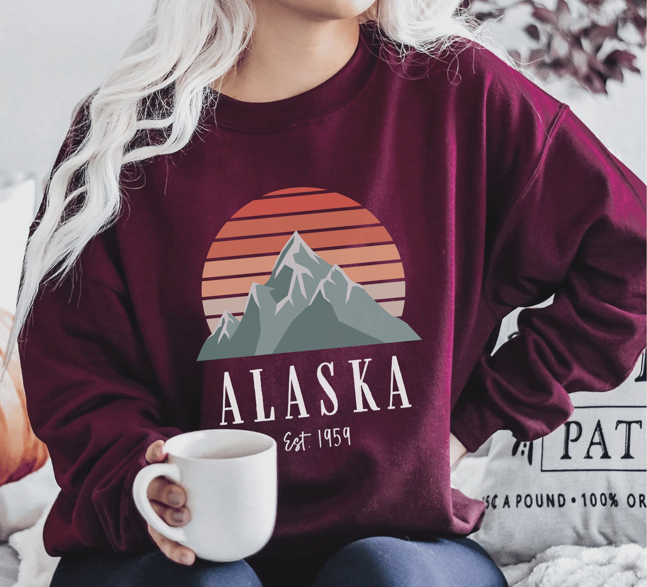 Alaska Sweatshirt Mountain Sweater Vintage Pullover Women Crewneck Retro  Hoodie Longsleeve Shirt Wanderlust Gift Unisex Clothing Nature Hike -   Canada