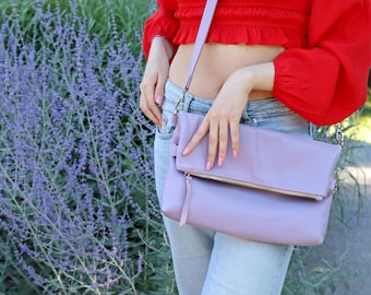 Handmade Lilac Leather Crossbody Bag: Adjustable Strap