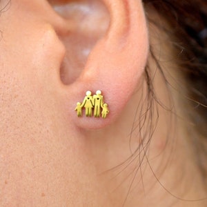 Mom dad earrings gold top