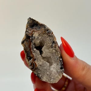 Geode di agata drusa autoportante, agata drusa, geode di agata, intaglio semilucido, geode di cristallo, intaglio di agata, cristallo di agata
