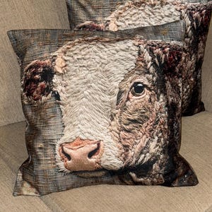Housse de coussin vache. Double face 18 x 18