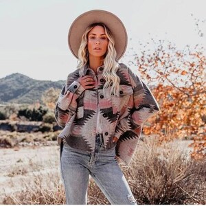 Western Aztec Klappentasche Shacket Jacke Pink Grau