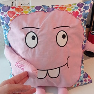 Archivo de bordado PES CROWN CUSHION
