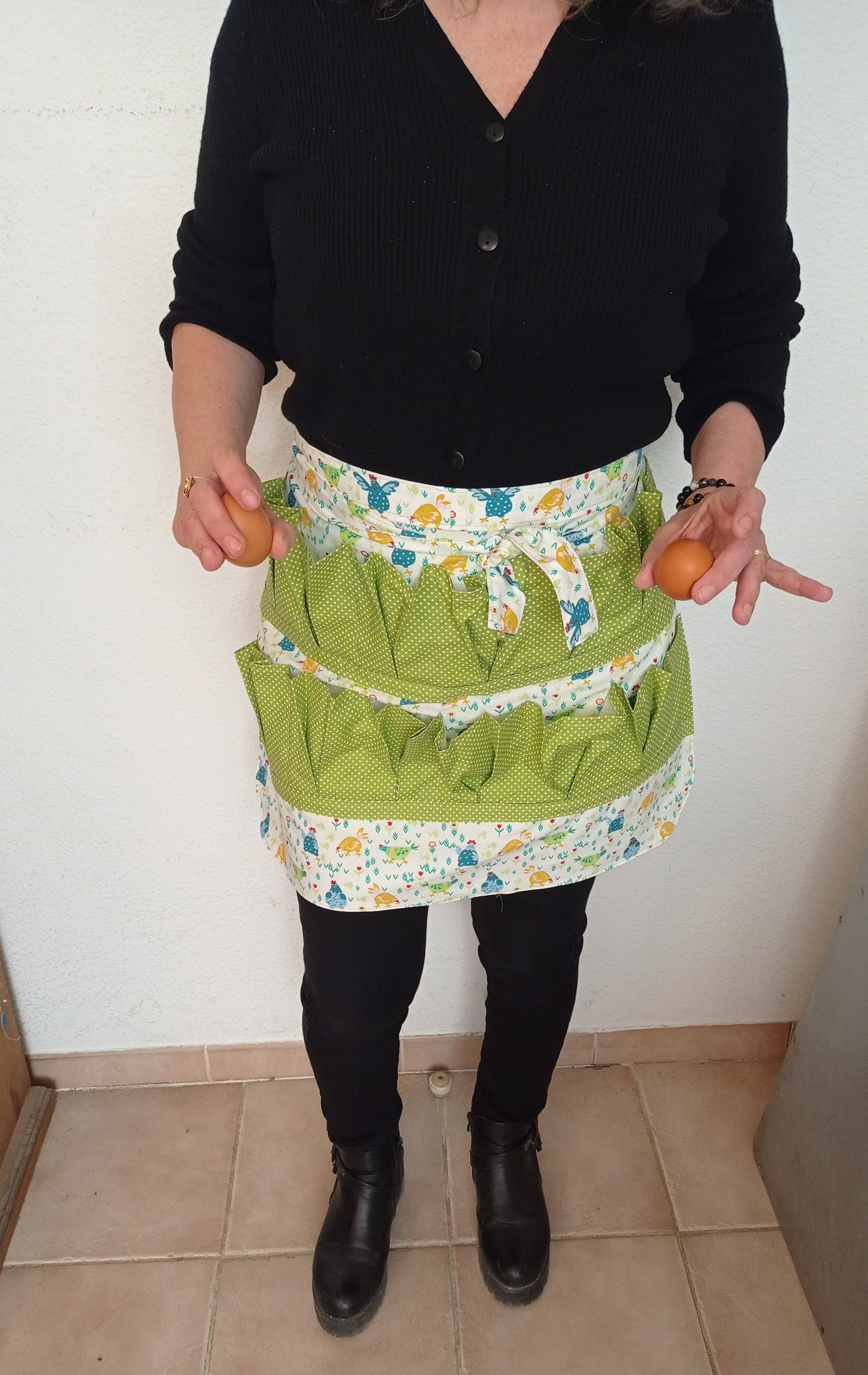Cute Country, Egg Gathering apron, waist length egg collection - Kitchen,  farm, hen, chicken print, breathable
