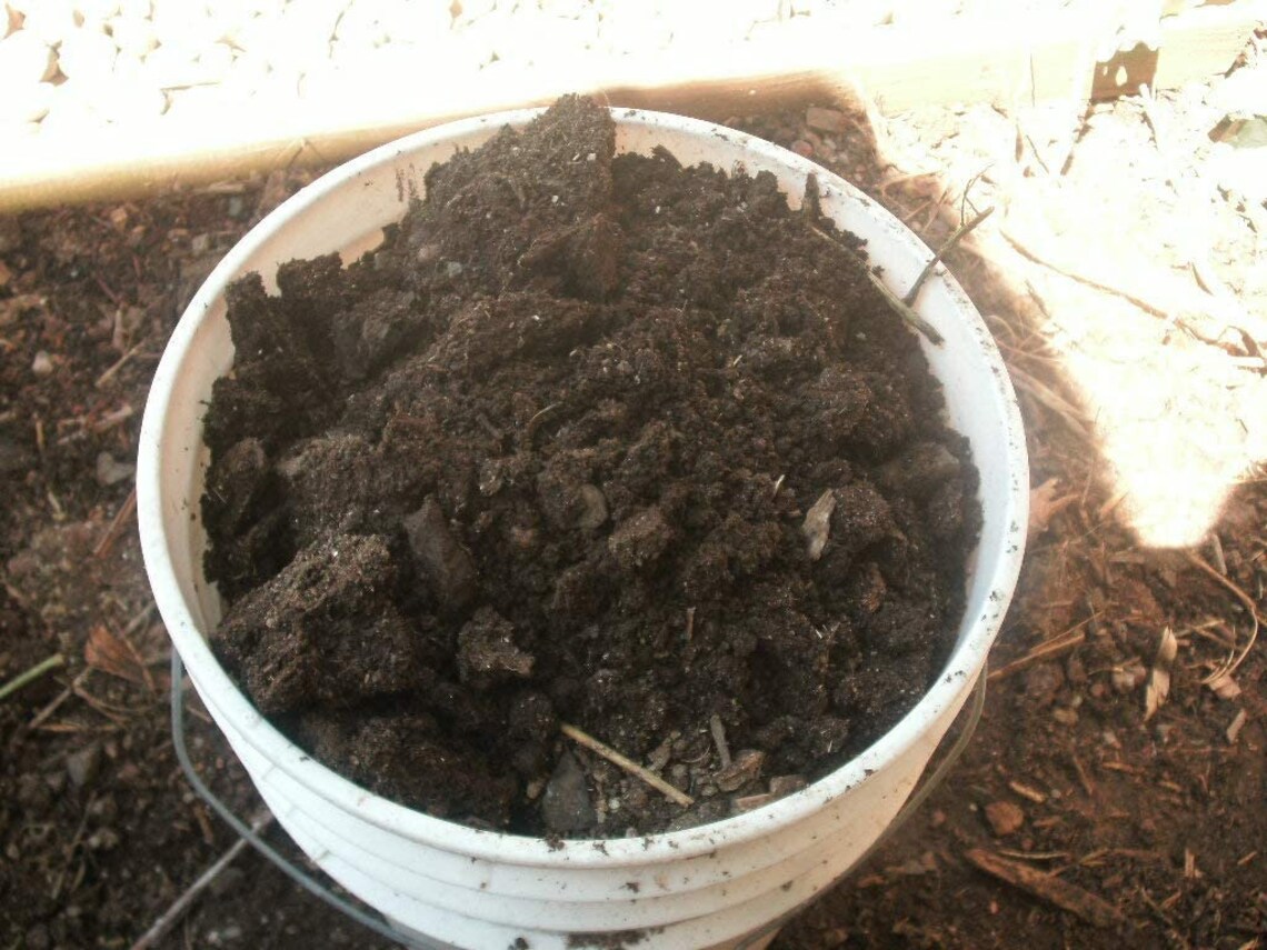 Chicken manure fertilizer from grasseating freeranging Etsy