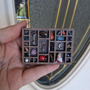 Fee Schmuck Regal