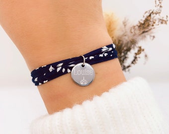 Personalized liberty cord bracelet with stainless steel medallion