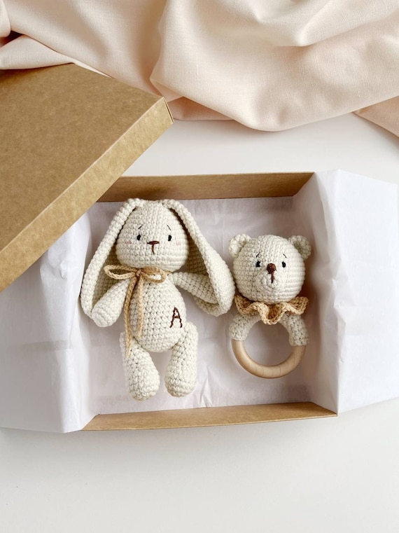 Congratulations pregnancy gift box New mom gift basket Personalized baby announcement box Newborn gift basket Expecting mom gift