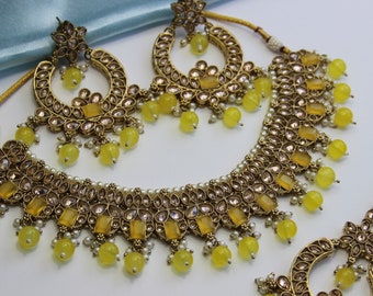 Jaune Rei - Collier avec boucles d'oreilles et Tikka