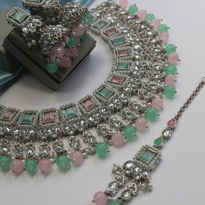 Isha Mint & Pink Collana con orecchini e set Tikka immagine 4