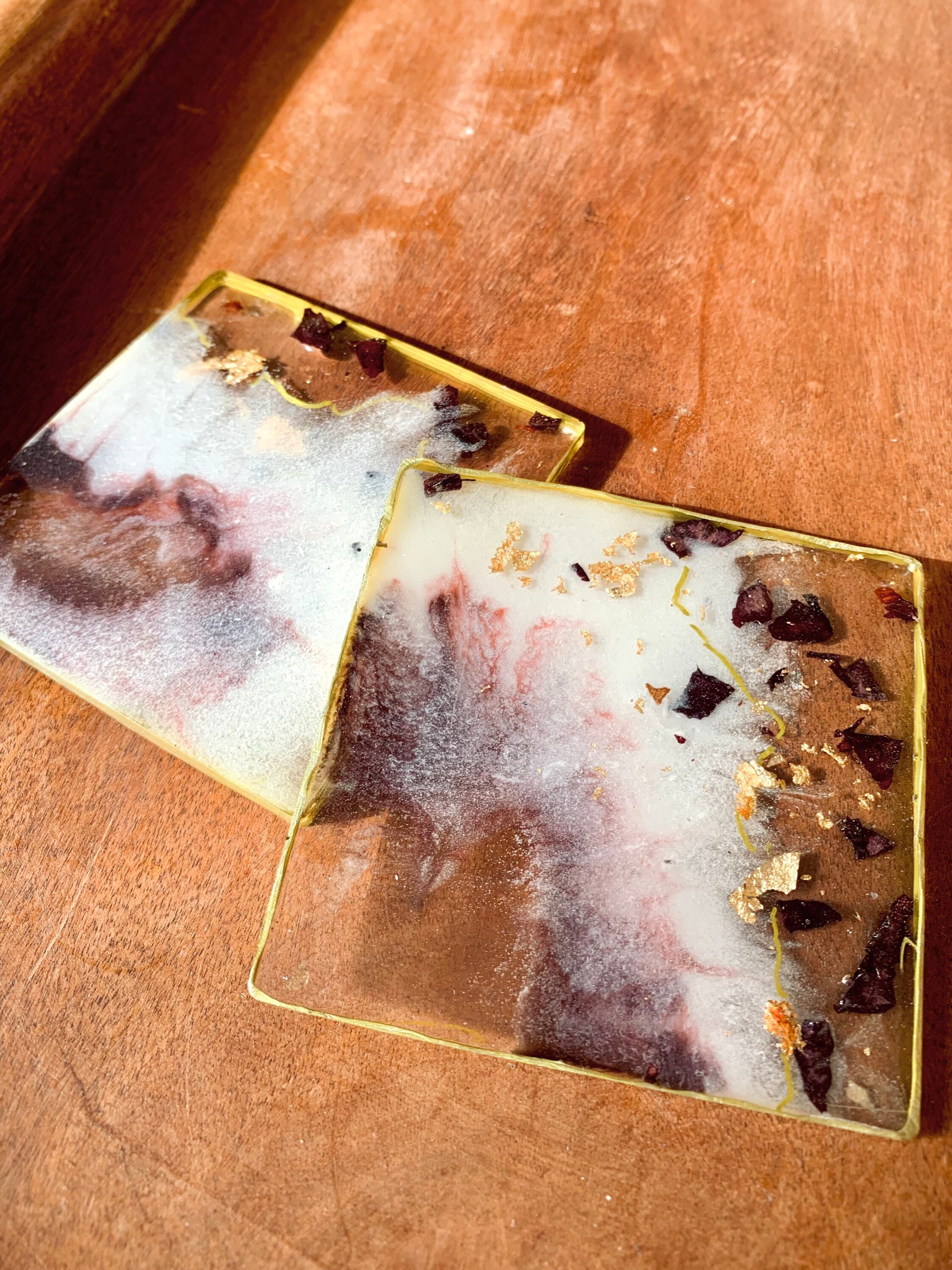 Ensemble de 2 Sous Verres en Résine Fleurs Séchées