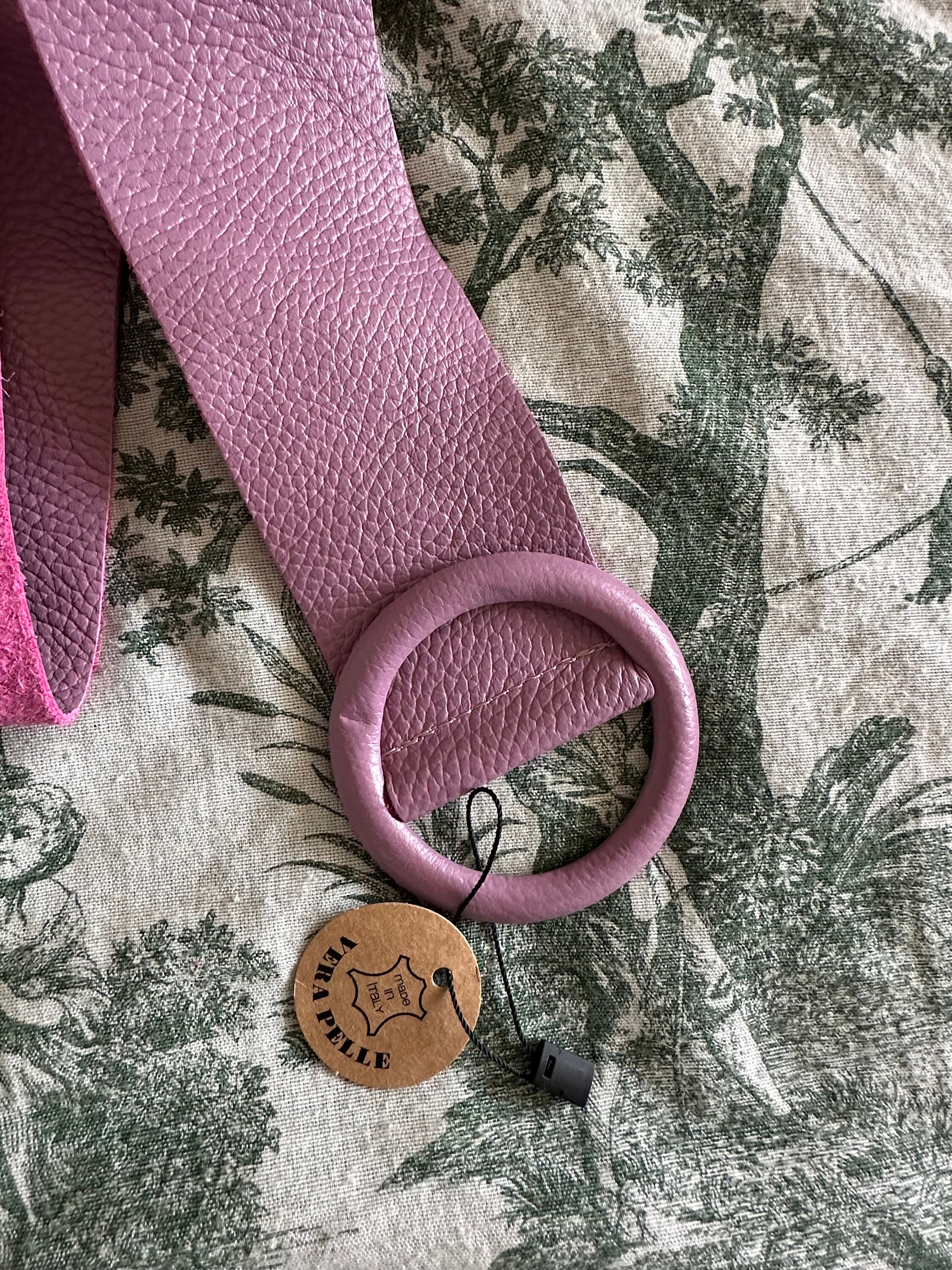 Vintage Pink Leather Belt, Handmade Women display picture 3