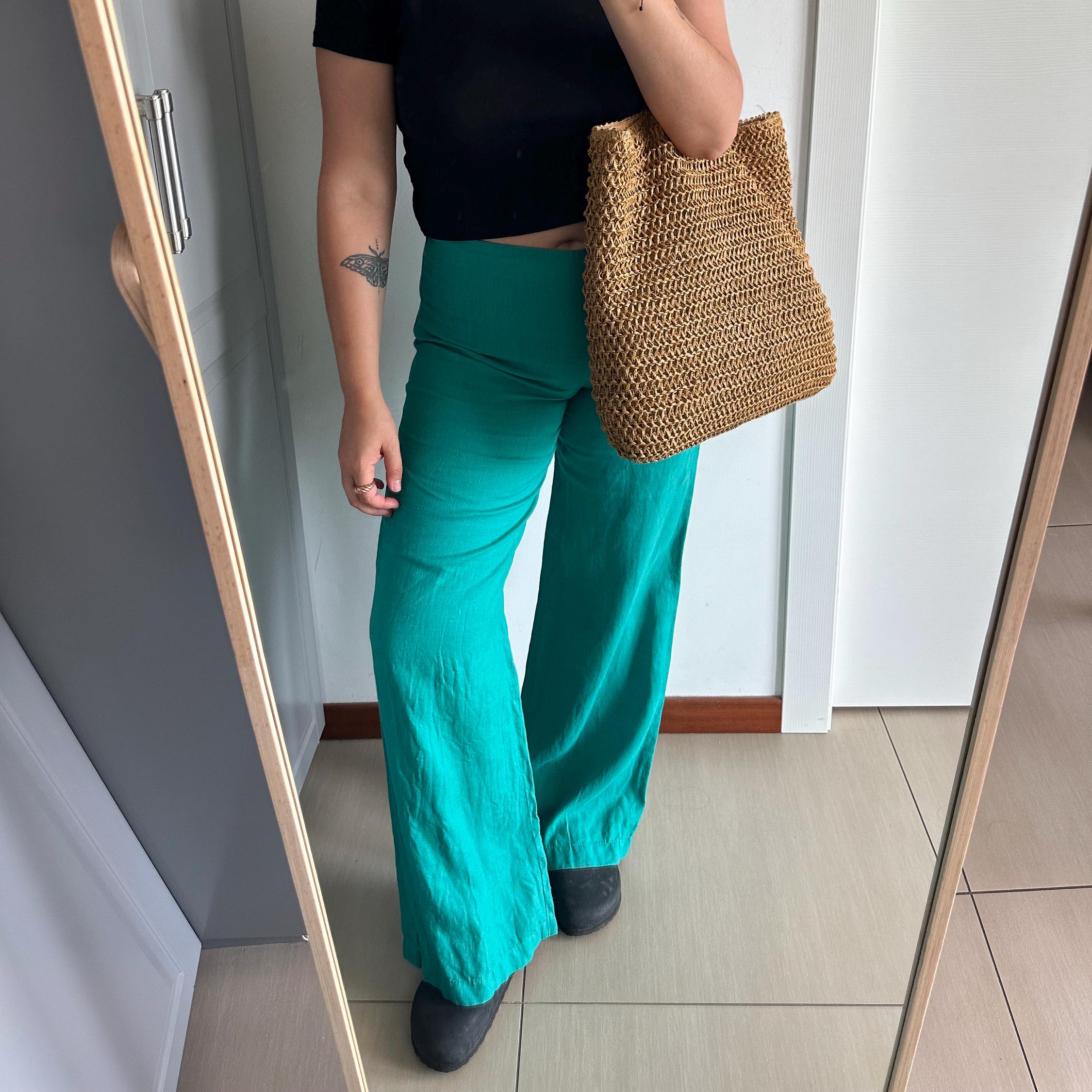 Vintage 90s Green Linen Wide Leg Pants - Mid waist with side Zipper Closure | wide leg trouser for women | summer pants | Made in Italy