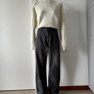 Vintage Y2K Wrangler Gray Medium Waist Pants, Size W33, Unisex, Straight Leg Jeans with Regular Fit, Minimalist Cotton Trousers